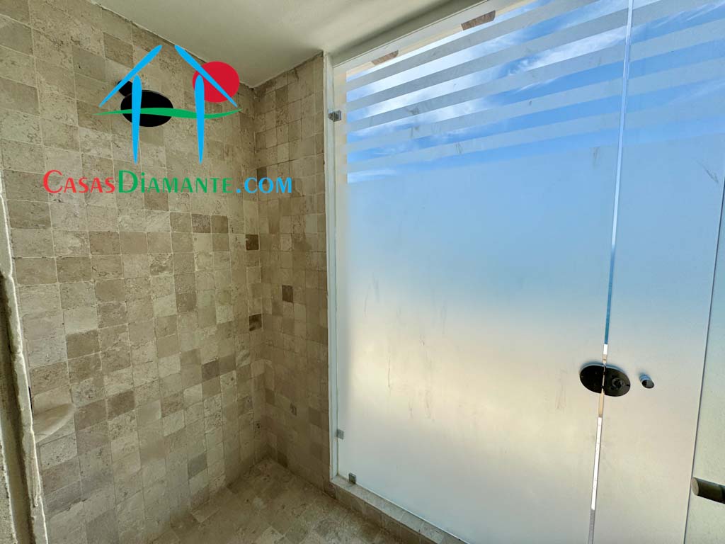 Real Diamante Villa Sol - Recámara uno 17